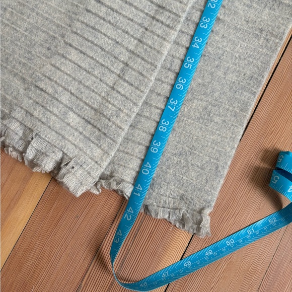 COS Wool Pleated Fringe Grey Scarf - Picture 9 of 9